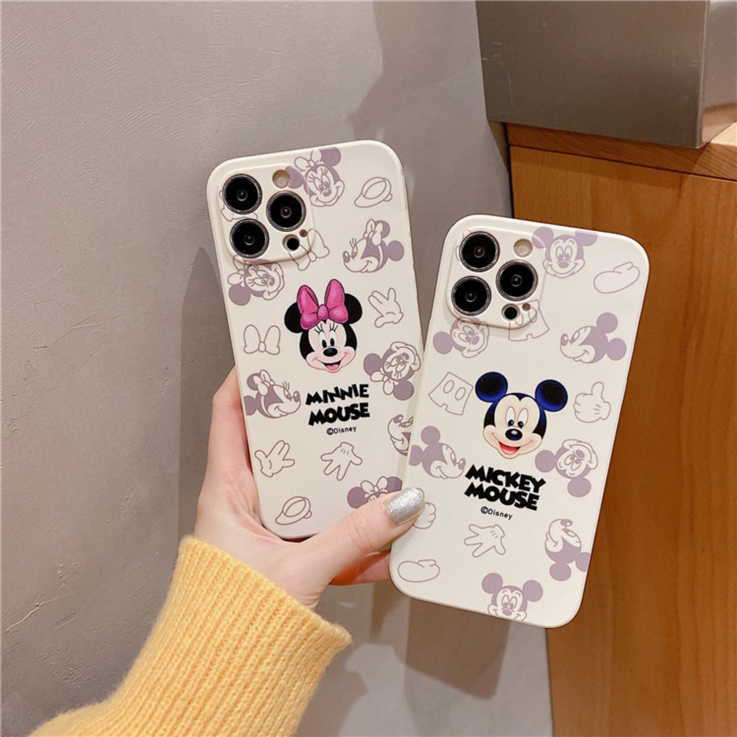 Minnie Mouse Beige Phone Case