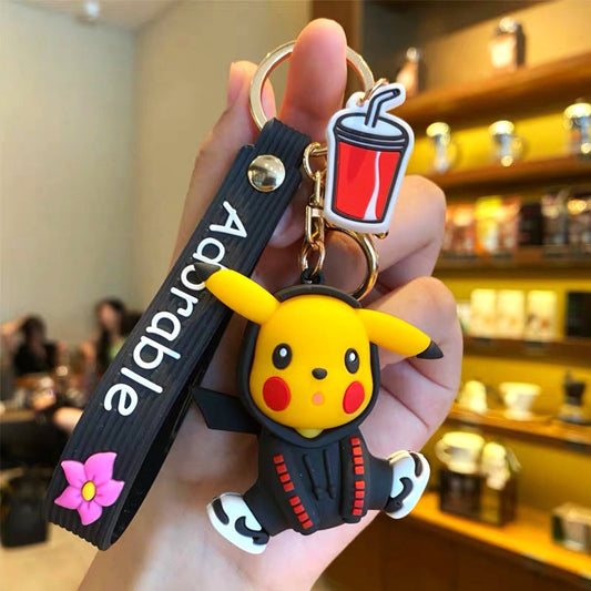 Pikachu im schwarzen Hoodie-Schlüsselanhänger